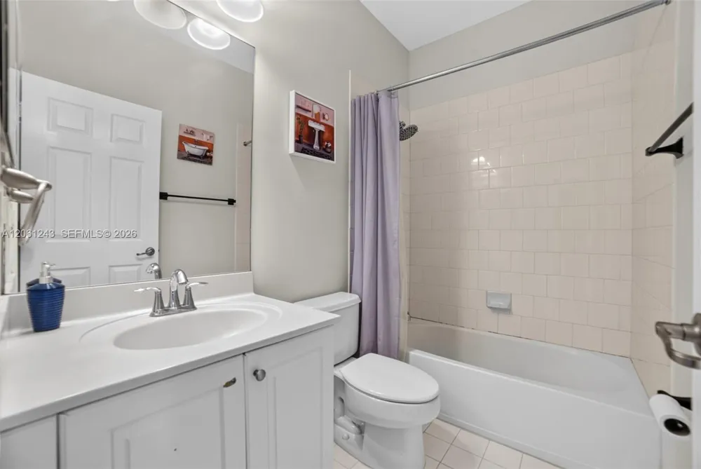 3227 NW 32nd Ter Oakland Park, FL 33309