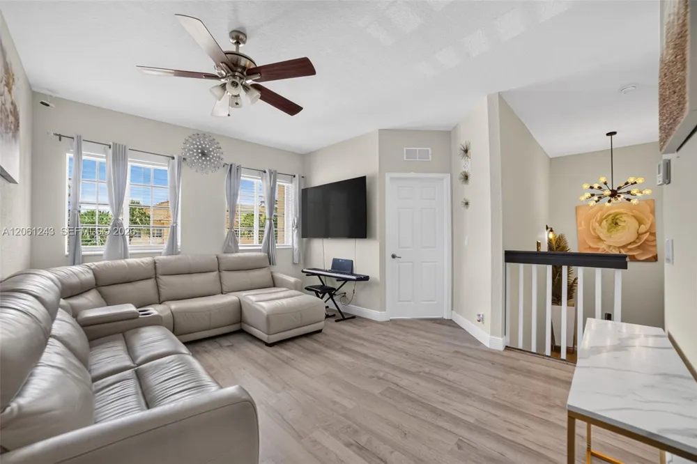 3227 NW 32nd Ter Oakland Park, FL 33309
