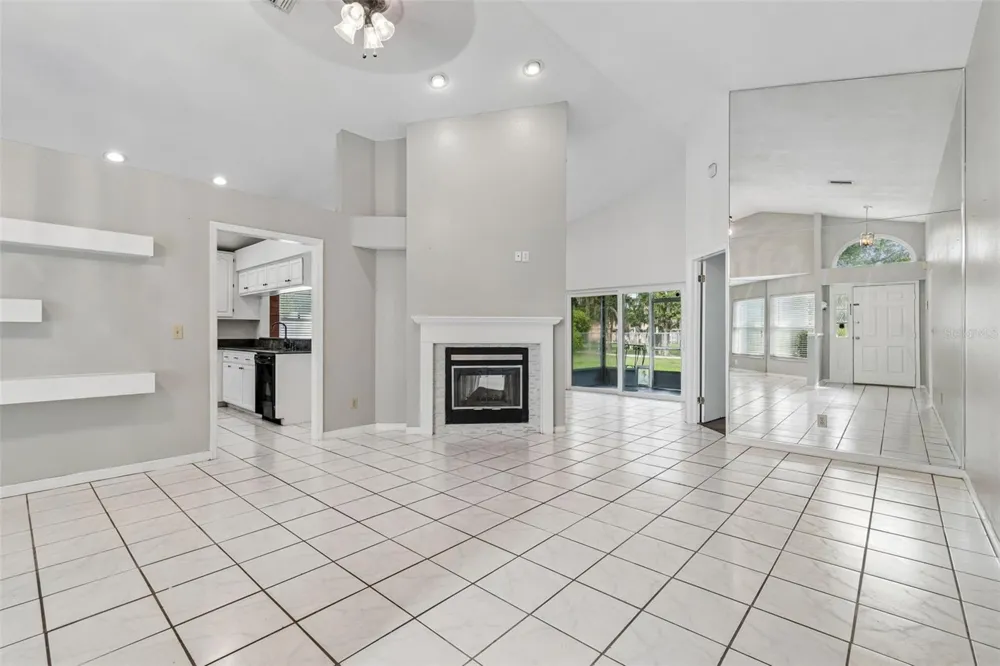 4133 BARRET AVENUE Plant City, FL 33566
