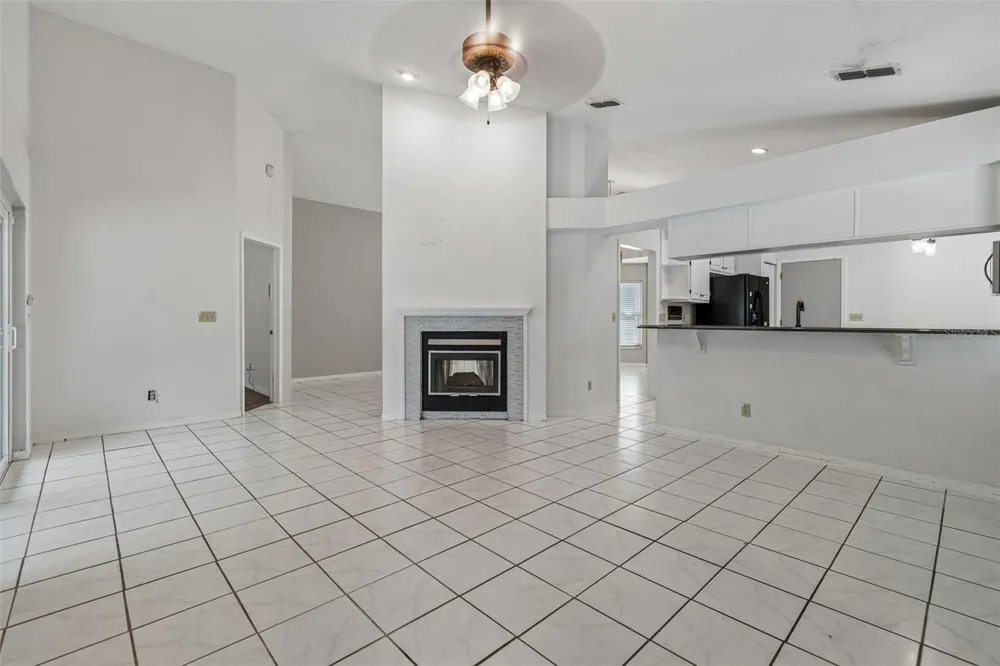 4133 BARRET AVENUE Plant City, FL 33566