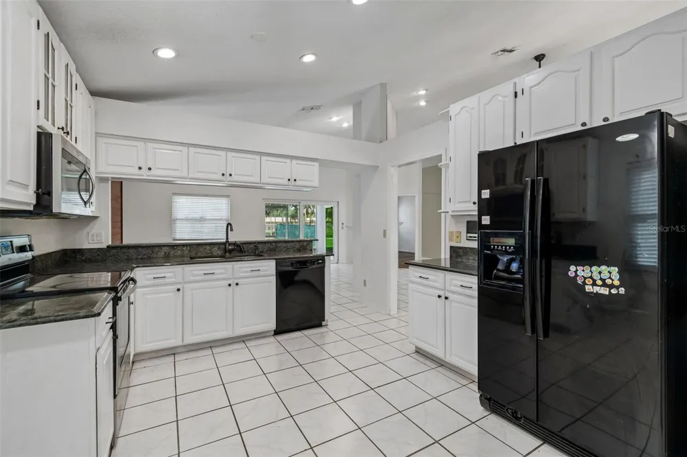 4133 BARRET AVENUE Plant City, FL 33566