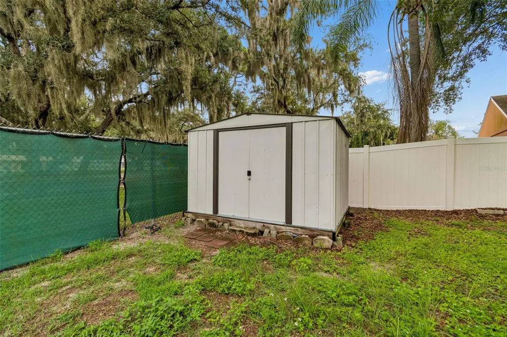 4133 BARRET AVENUE Plant City, FL 33566