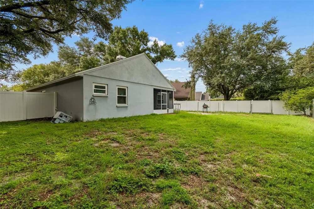 4133 BARRET AVENUE Plant City, FL 33566
