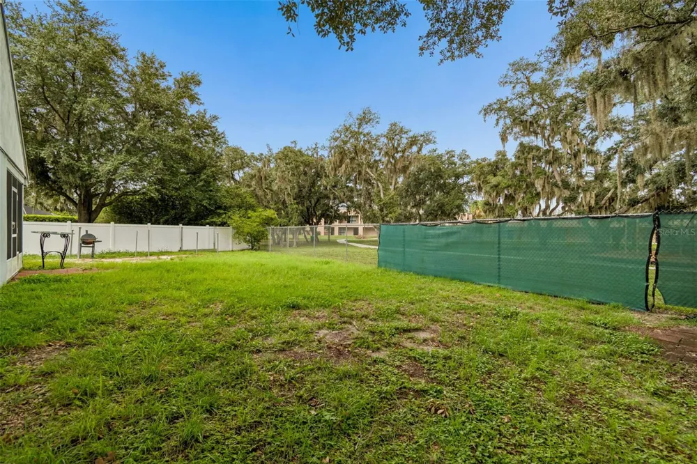 4133 BARRET AVENUE Plant City, FL 33566