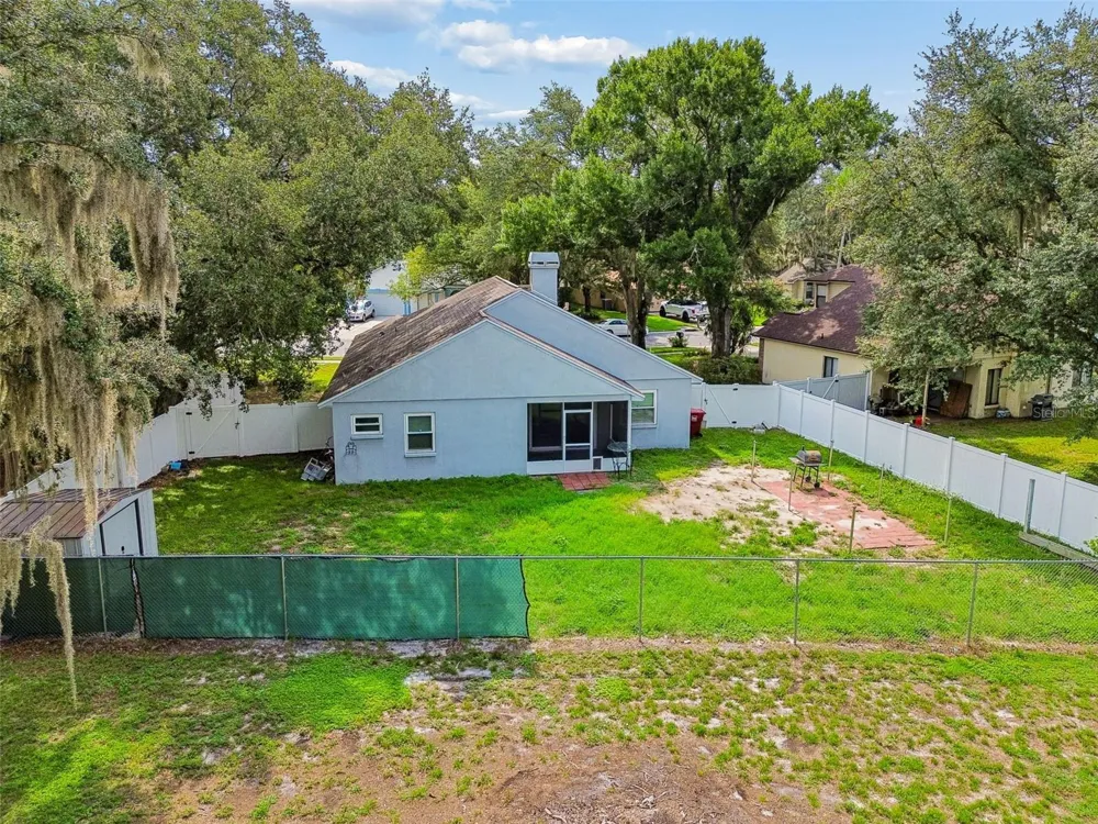 4133 BARRET AVENUE Plant City, FL 33566