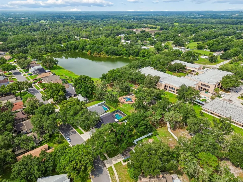 4133 BARRET AVENUE Plant City, FL 33566