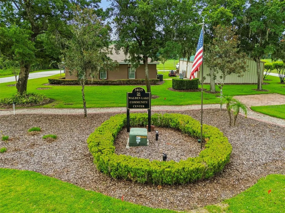 4133 BARRET AVENUE Plant City, FL 33566