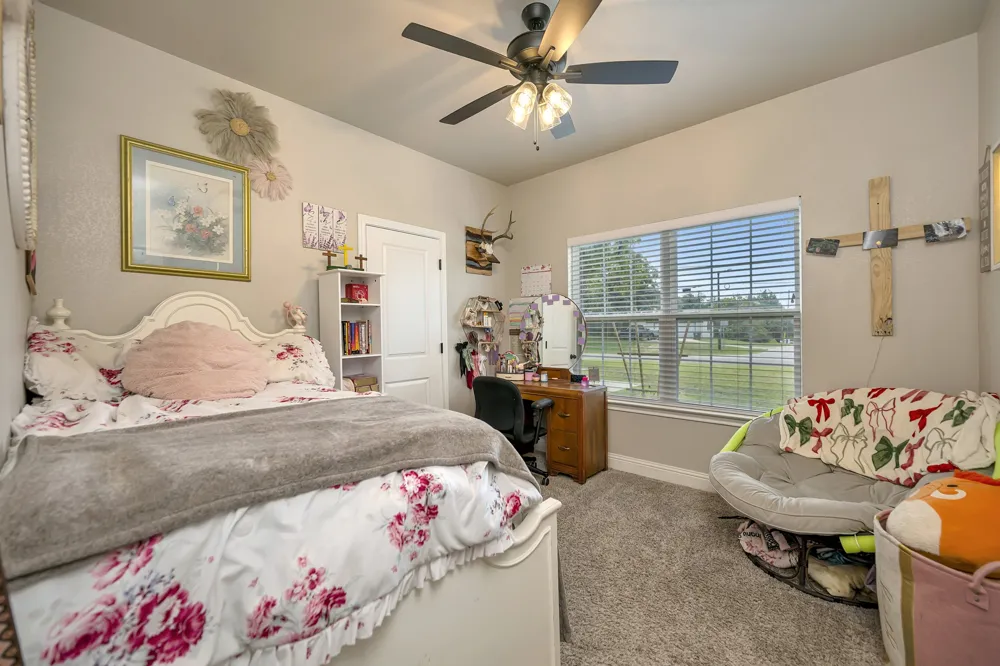 917 E 3rd Street Springtown, TX 76082