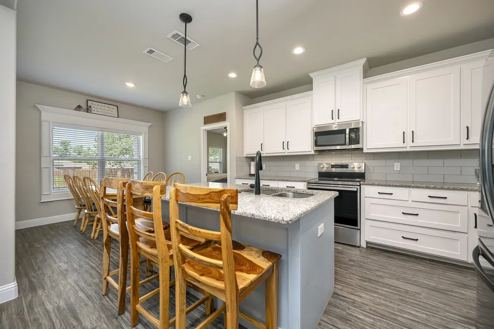 917 E 3rd Street Springtown, TX 76082