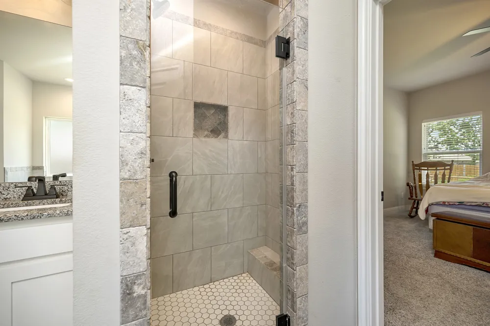 917 E 3rd Street Springtown, TX 76082