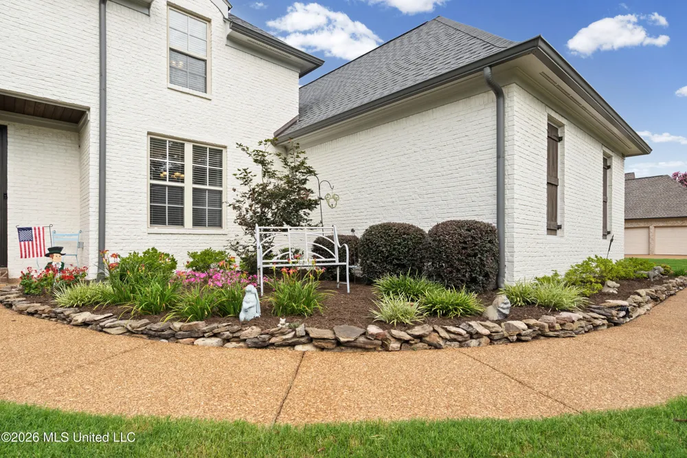 2157 Hemmingway Drive Nesbit, MS 38651