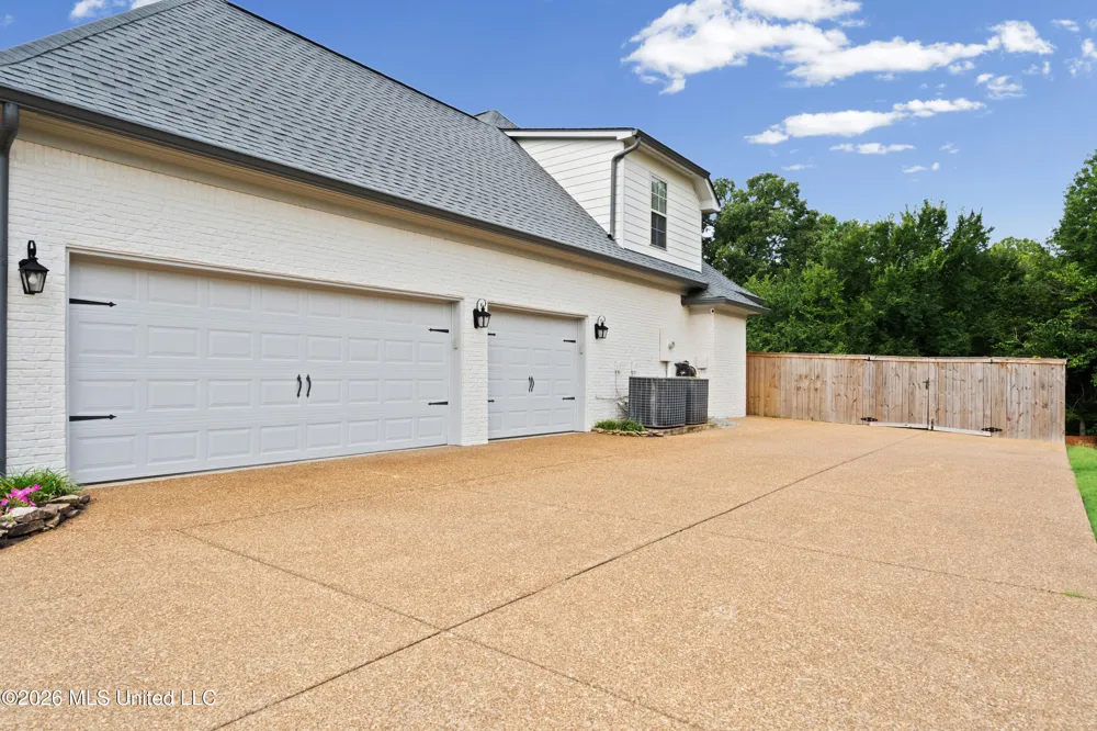 2157 Hemmingway Drive Nesbit, MS 38651