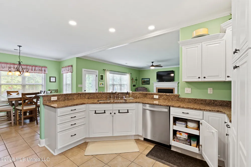 2157 Hemmingway Drive Nesbit, MS 38651