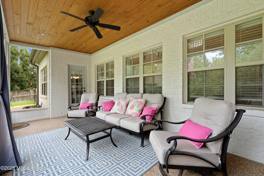 2157 Hemmingway Drive Nesbit, MS 38651