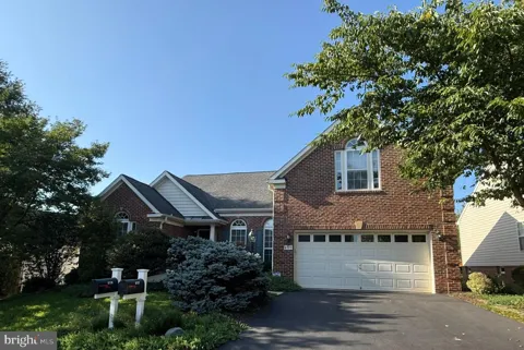 6727 HOLLY FARM LANE