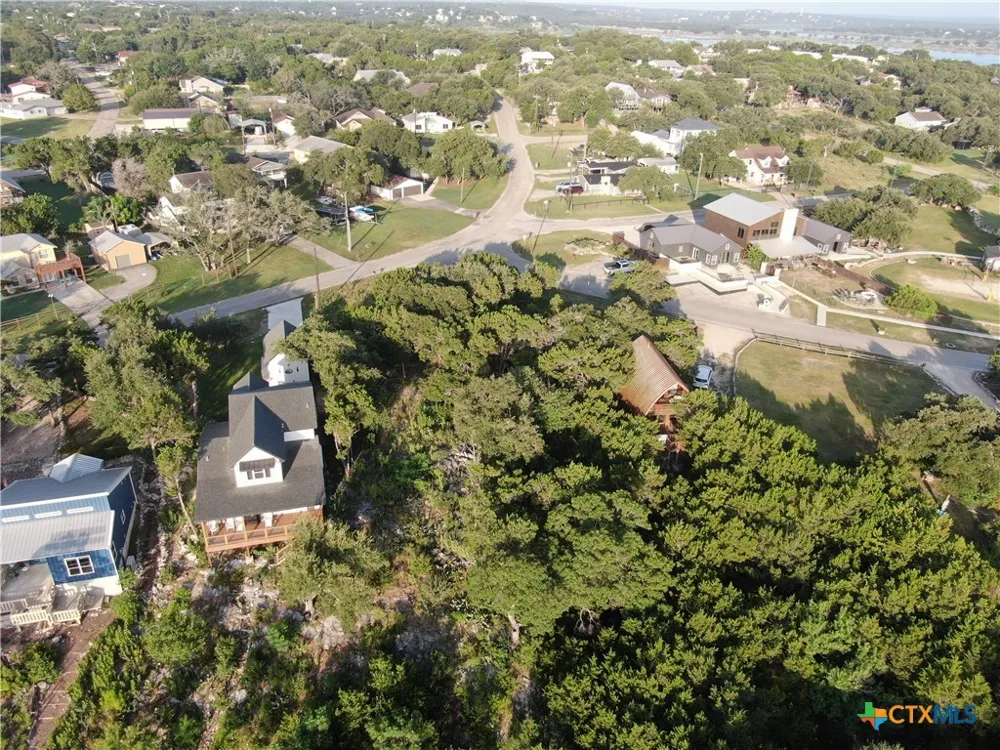 2111 Lakeview Drive Canyon Lake, TX 78133