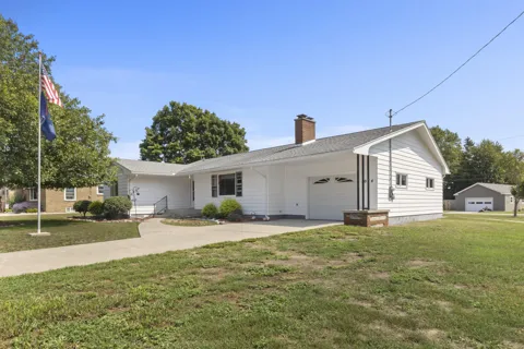 1074 Frankfort Avenue