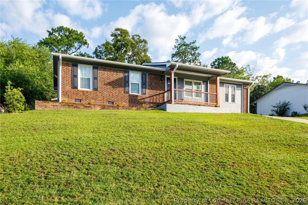 3321 Red Fox Road Spring Lake, NC 28390
