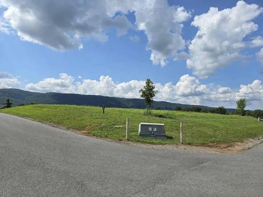 18 Farmview Way Dunlap, TN 37327