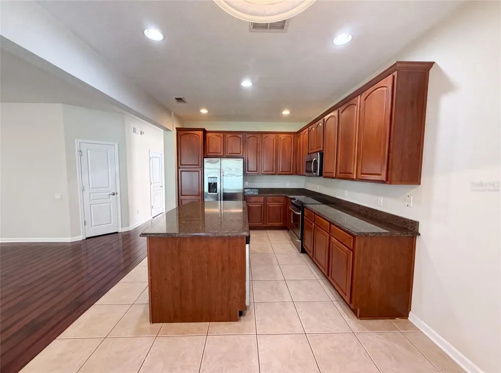 13228 ROSKIN LANE Windermere, FL 34786