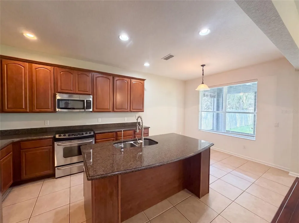 13228 ROSKIN LANE Windermere, FL 34786