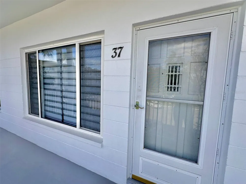 2431 CANADIAN WAY #37 Clearwater, FL 33763