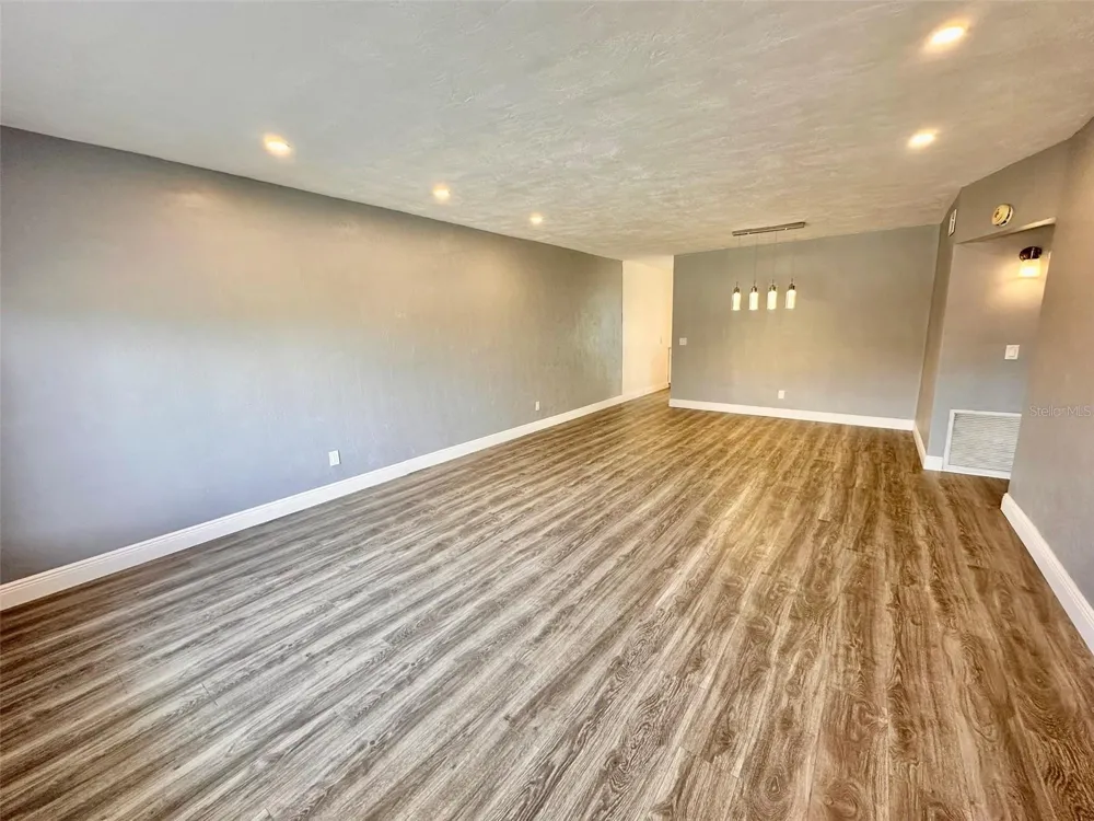 2431 CANADIAN WAY #37 Clearwater, FL 33763