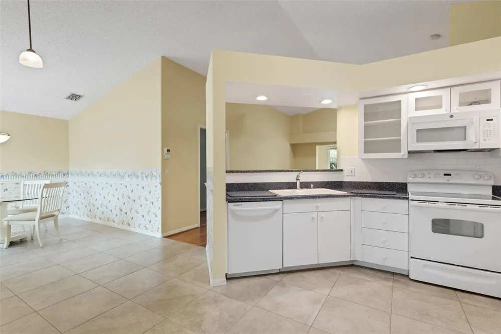 4430 FERN DRIVE Bradenton, FL 34208