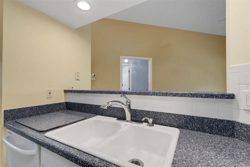 4430 FERN DRIVE Bradenton, FL 34208