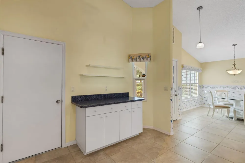 4430 FERN DRIVE Bradenton, FL 34208