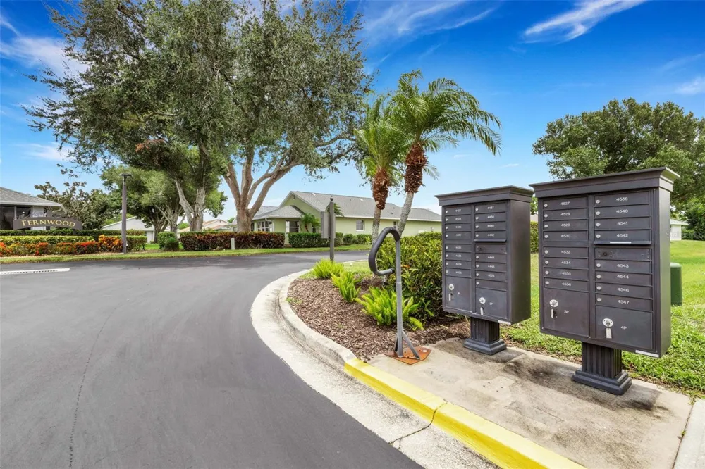 4430 FERN DRIVE Bradenton, FL 34208