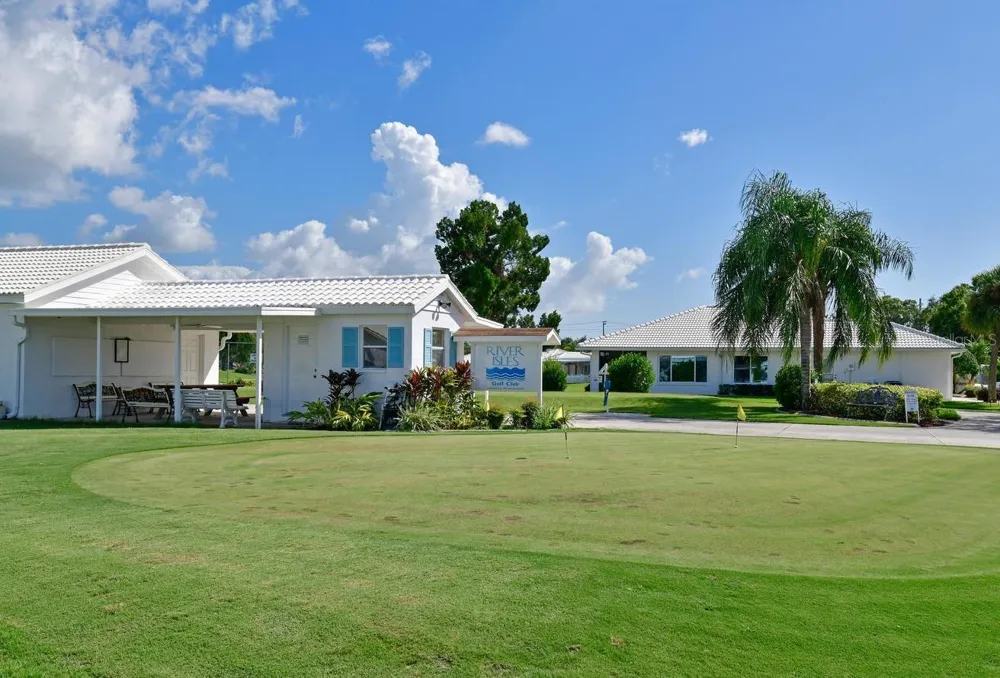 4430 FERN DRIVE Bradenton, FL 34208
