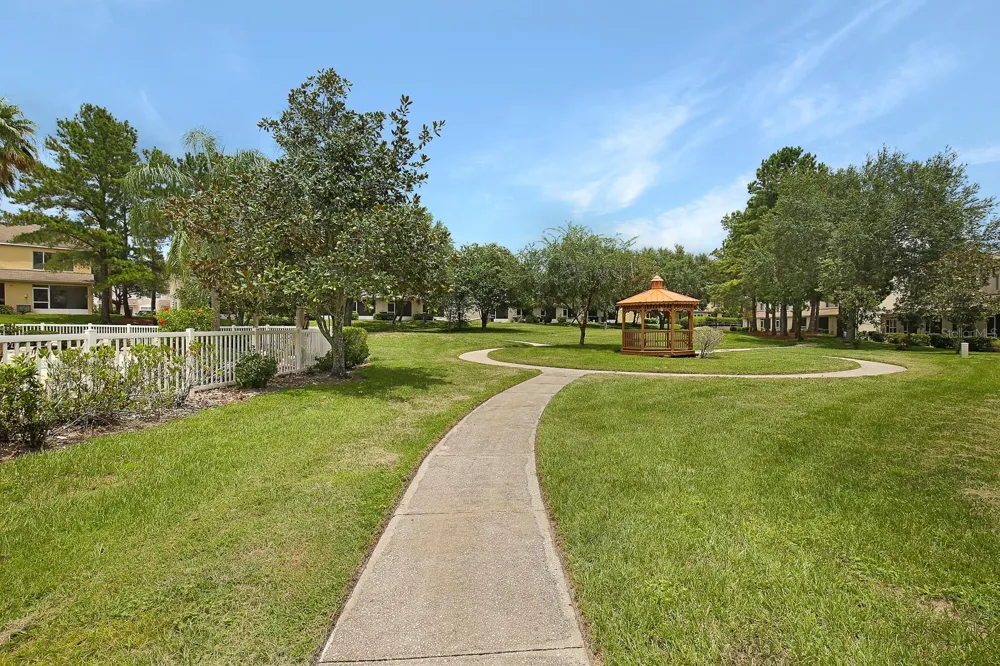 2403 LAKE WOODBERRY CIRCLE Brandon, FL 33510