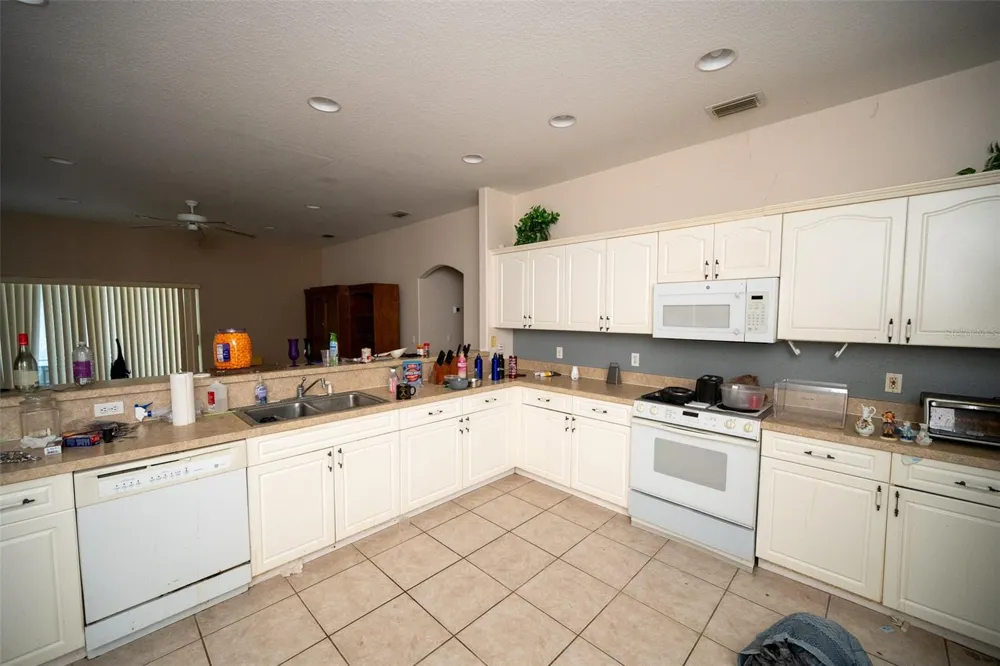 3163 FOREST CREEK DRIVE Melbourne, FL 32901