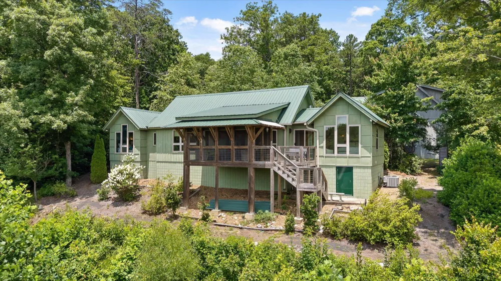 142 County Road 650 Mentone, AL 35984