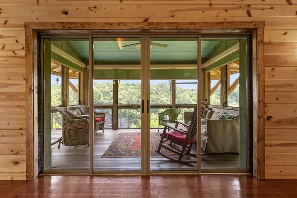 142 County Road 650 Mentone, AL 35984