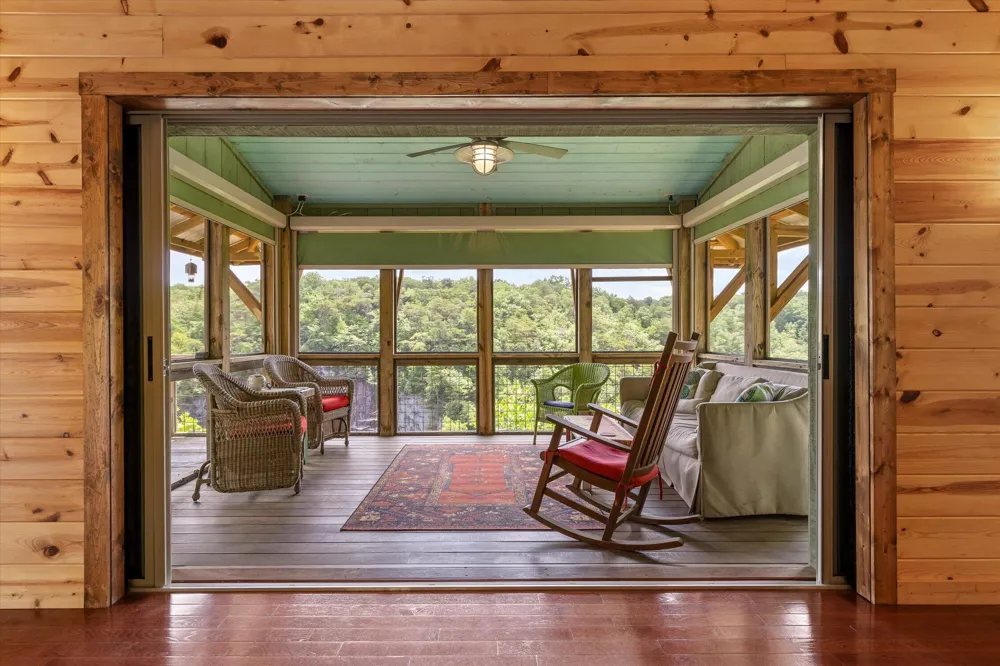 142 County Road 650 Mentone, AL 35984