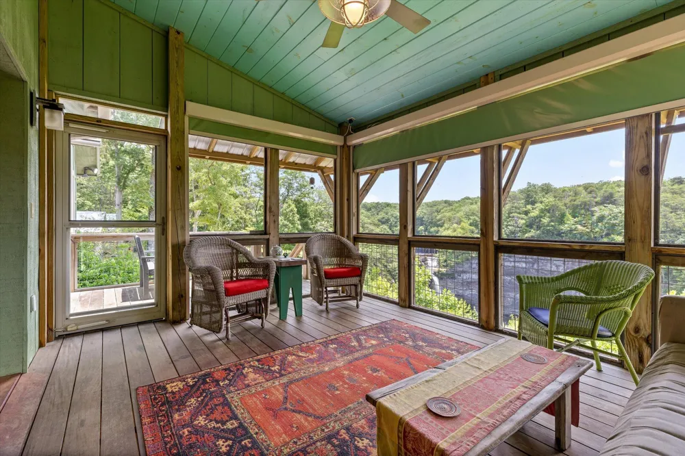 142 County Road 650 Mentone, AL 35984