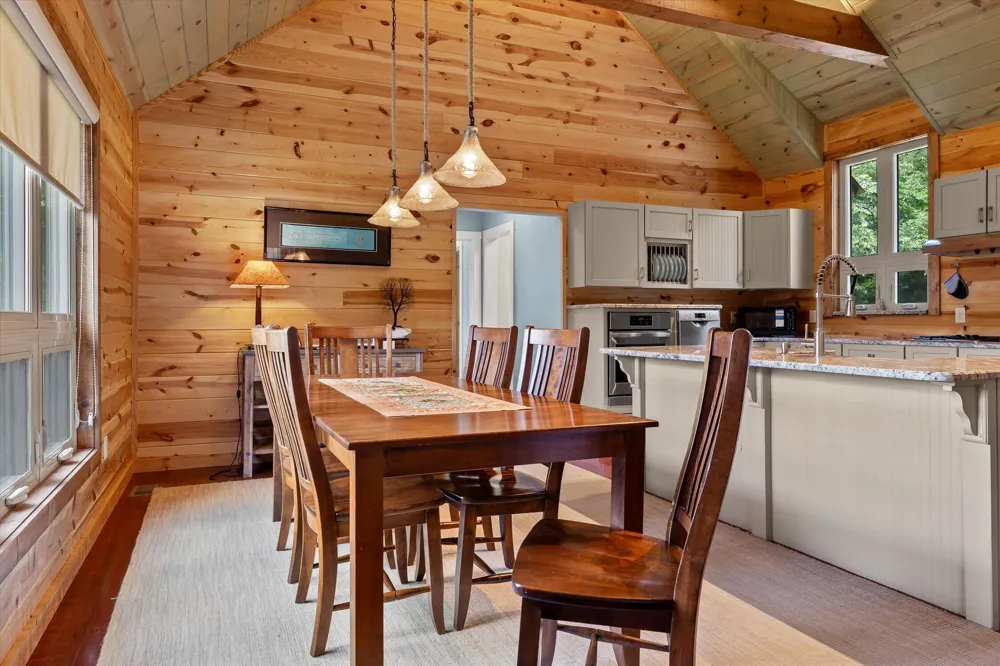 142 County Road 650 Mentone, AL 35984