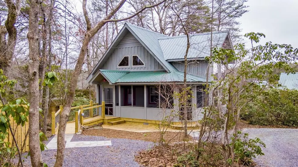 142 County Road 650 Mentone, AL 35984