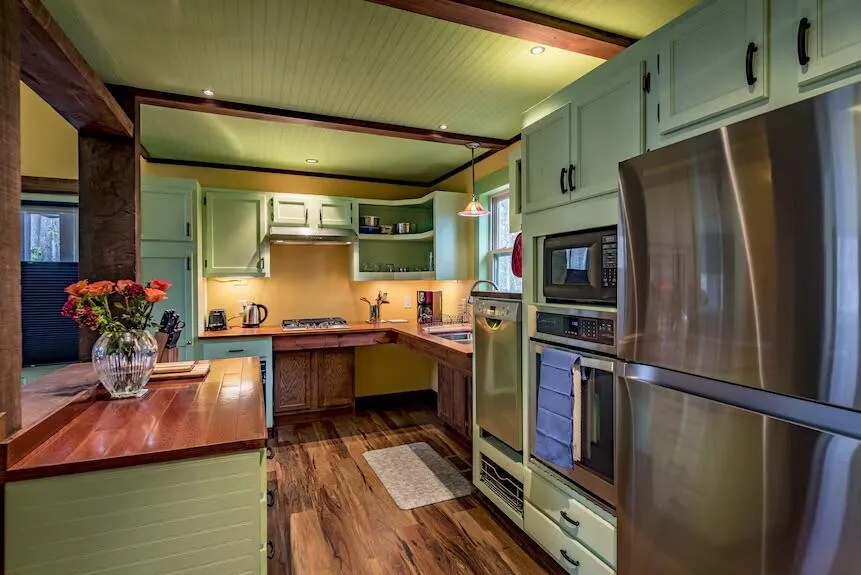 142 County Road 650 Mentone, AL 35984