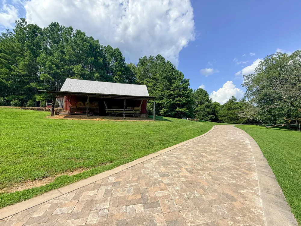 Porchlight Dr Chickamauga, GA 30707