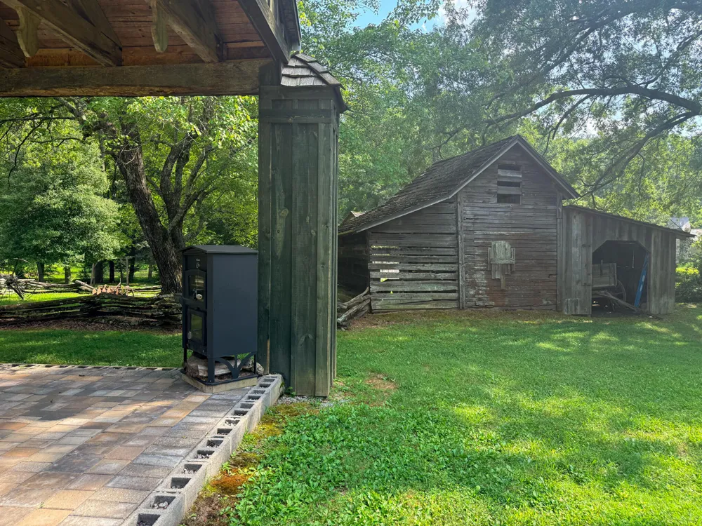 Porchlight Dr Chickamauga, GA 30707
