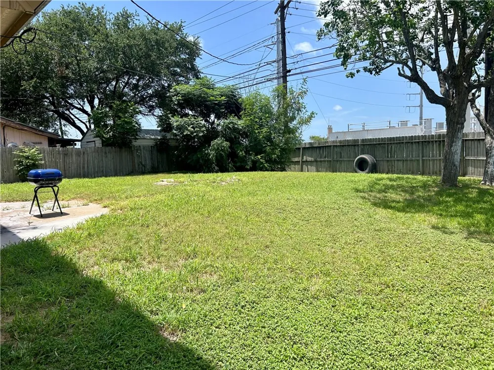5801 WOODHAVEN DRIVE Corpus Christi, TX 78412