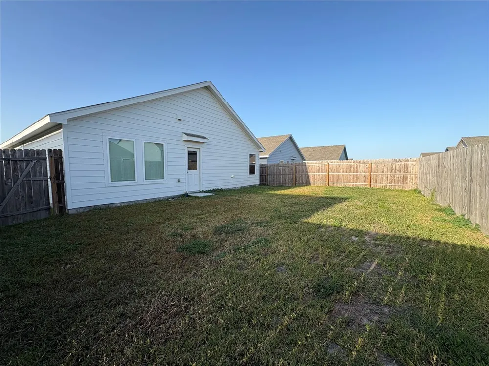 9229 Scottish Oak Street Corpus Christi, TX 78409