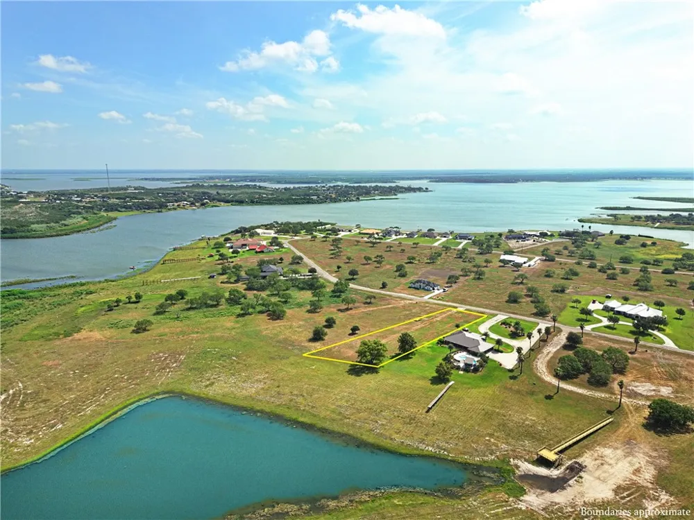 13 Nakishwana Cir Sandia, TX 78383