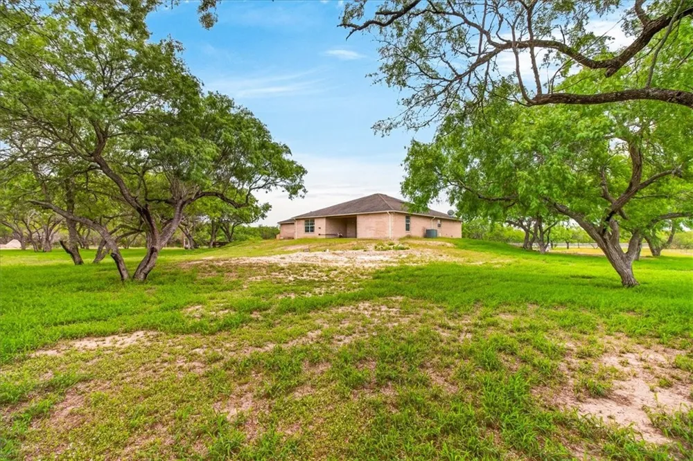13934 County Road 1144 Sinton, TX 78387