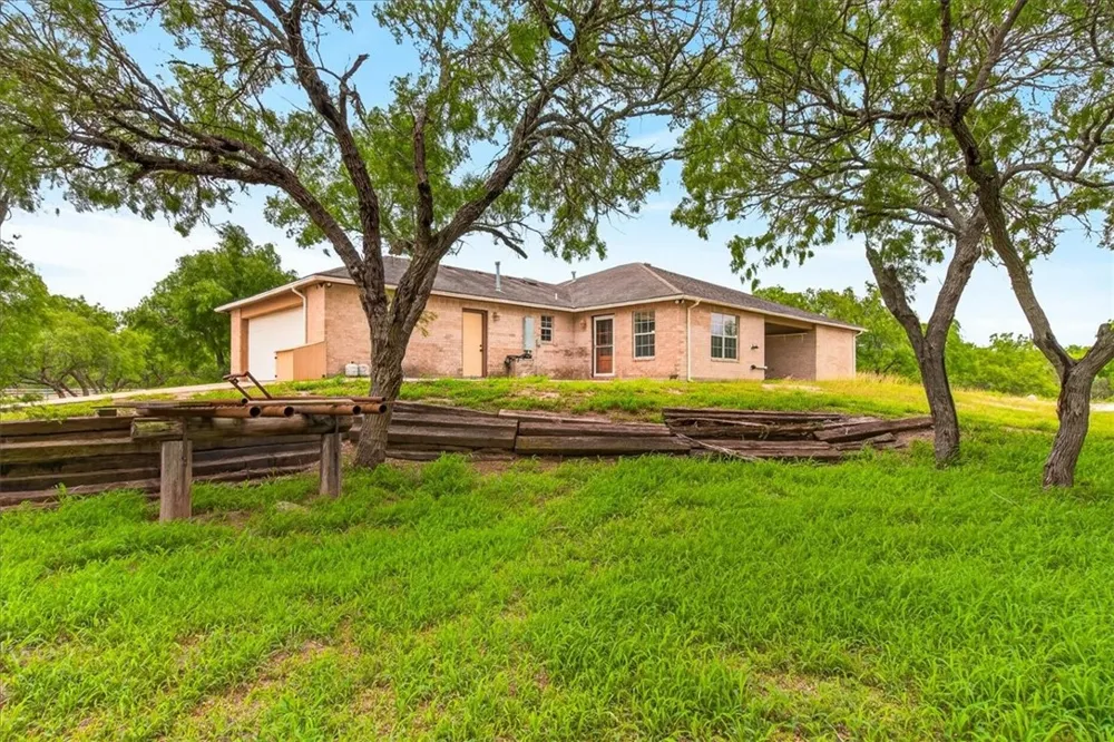 13934 County Road 1144 Sinton, TX 78387