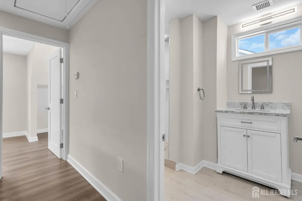 21 Market Street Edison, NJ 08817