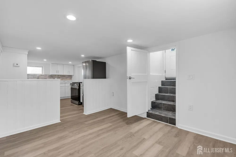 21 Market Street Edison, NJ 08817